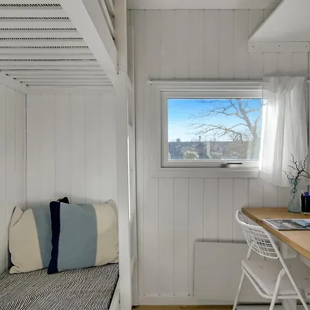 Holiday home Cozy In With Wifi Dronningmolle